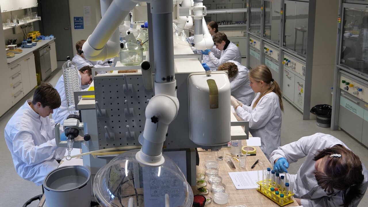 Loodusteaduste olümpiaadi lõppvooru laboritööd